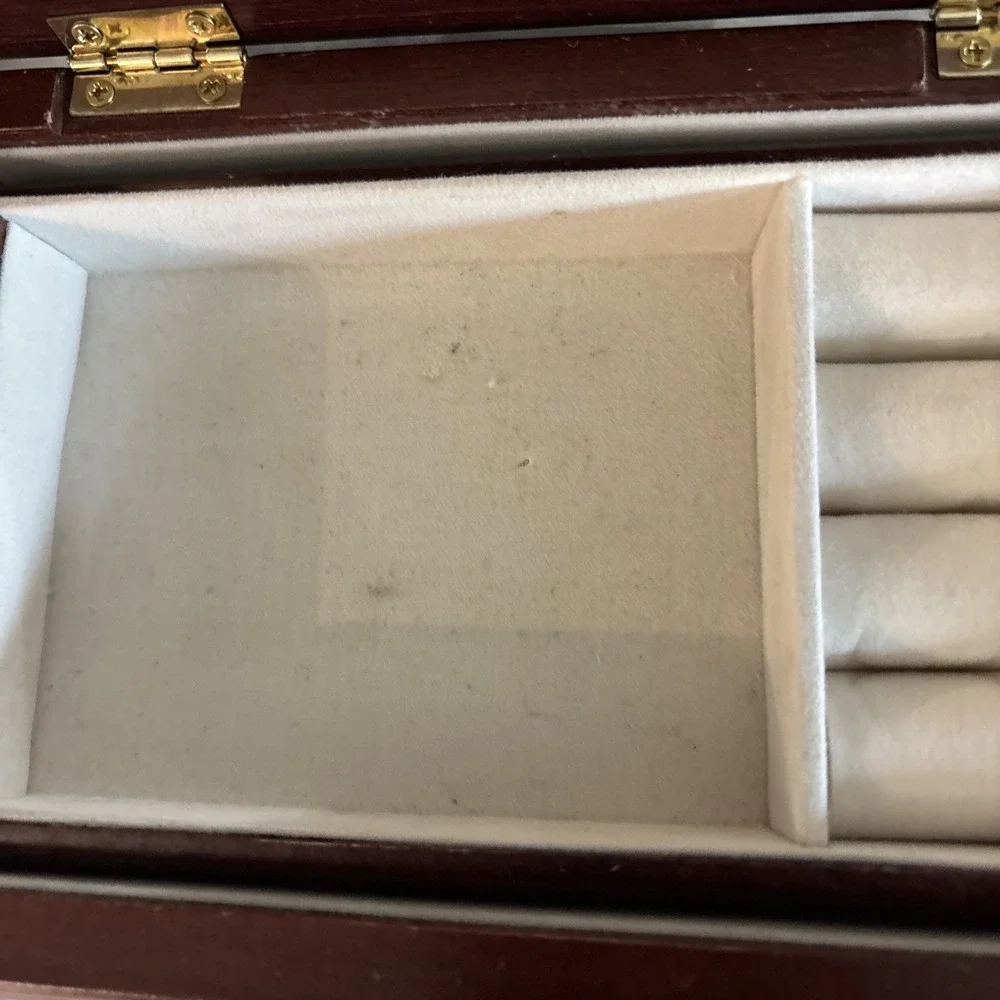 Vintage Wood Floral Tapestry Jewelry Box with Removeable Tray‎ Mirror 8x3.5x5